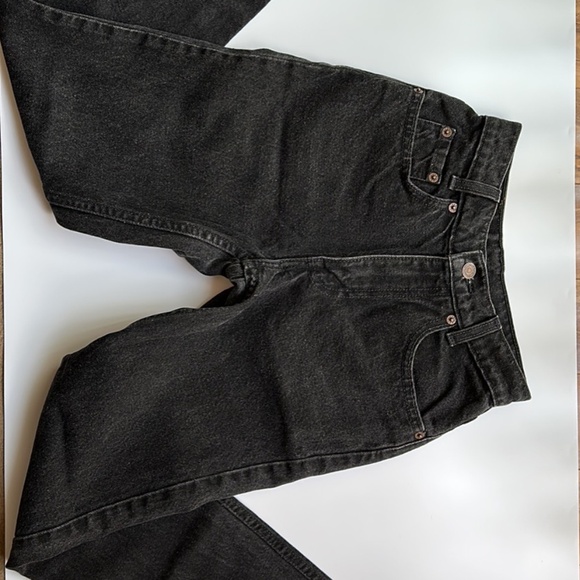 Vintage women’s Levi’s 512 black jeans - Picture 4 of 10